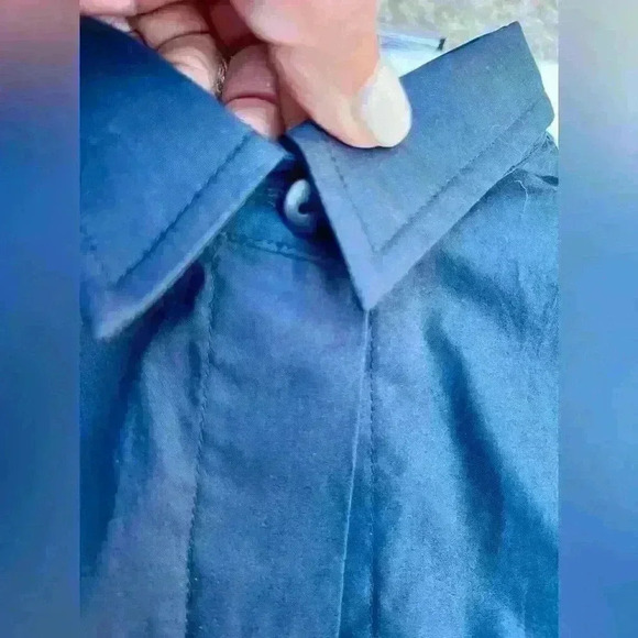 JARBO - NWT NAVY PUFFY SLEEVE COTTON BLOUSE - Picture 5 of 16